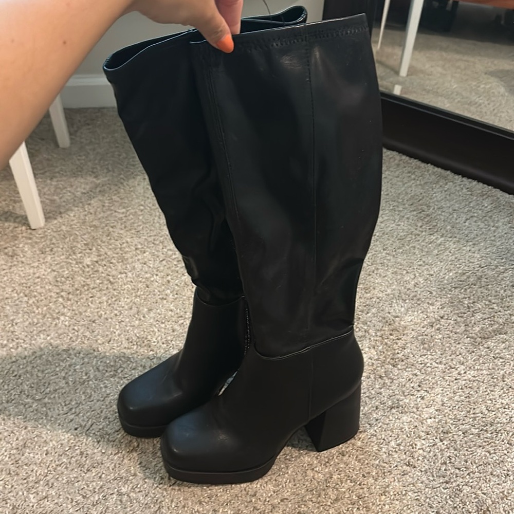 Steve Madden Platform Boots